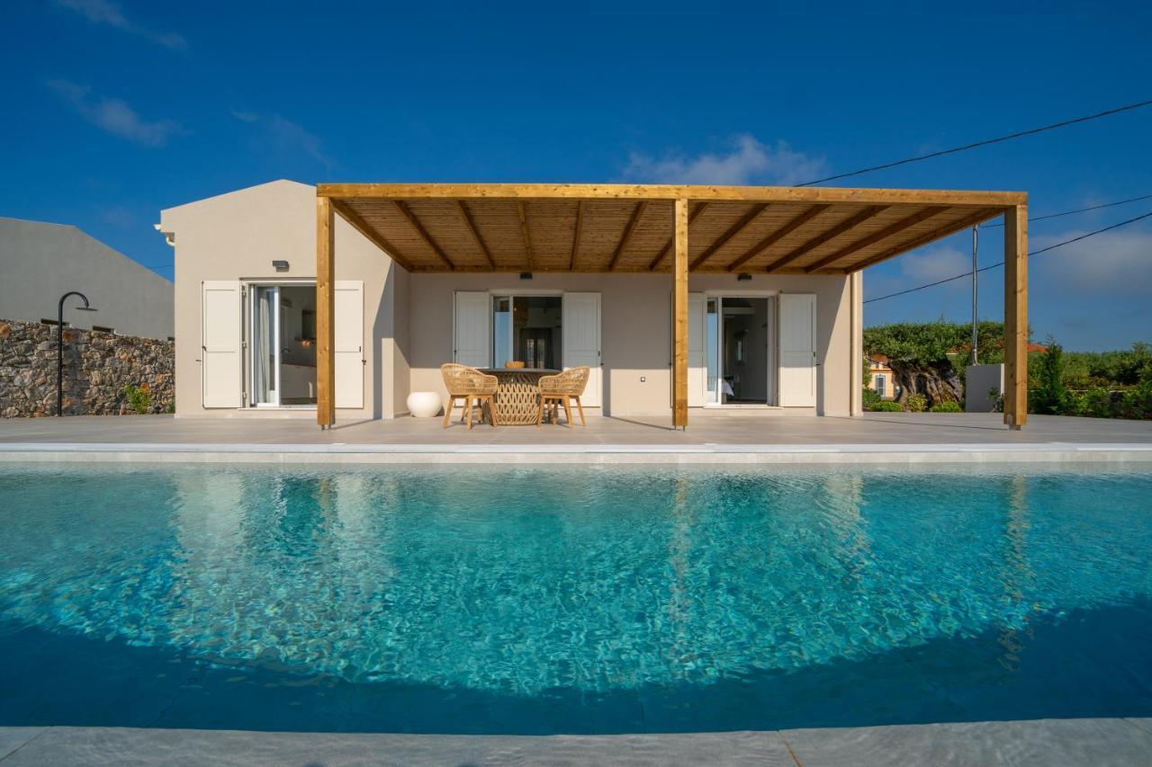 Summer Breeze Villa Tzamarelata Buitenkant foto
