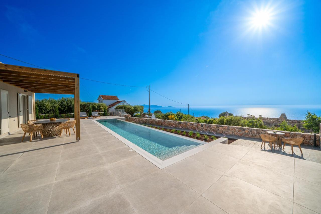 Summer Breeze Villa Tzamarelata Buitenkant foto