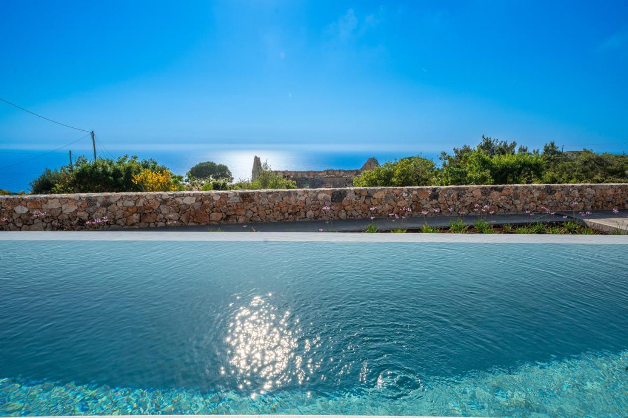 Summer Breeze Villa Tzamarelata Buitenkant foto
