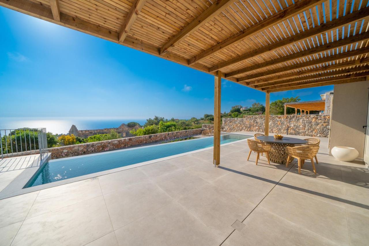 Summer Breeze Villa Tzamarelata Buitenkant foto